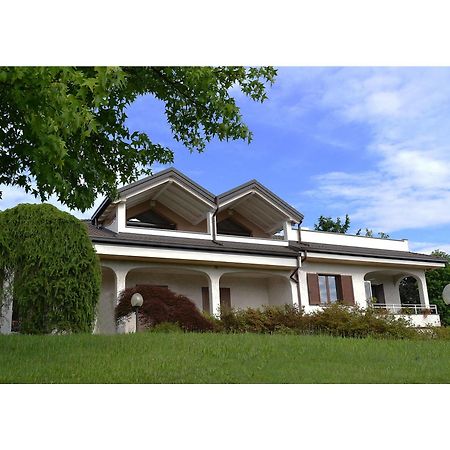 B&B Villa Monterosa Con Piscina Castronno Kültér fotó