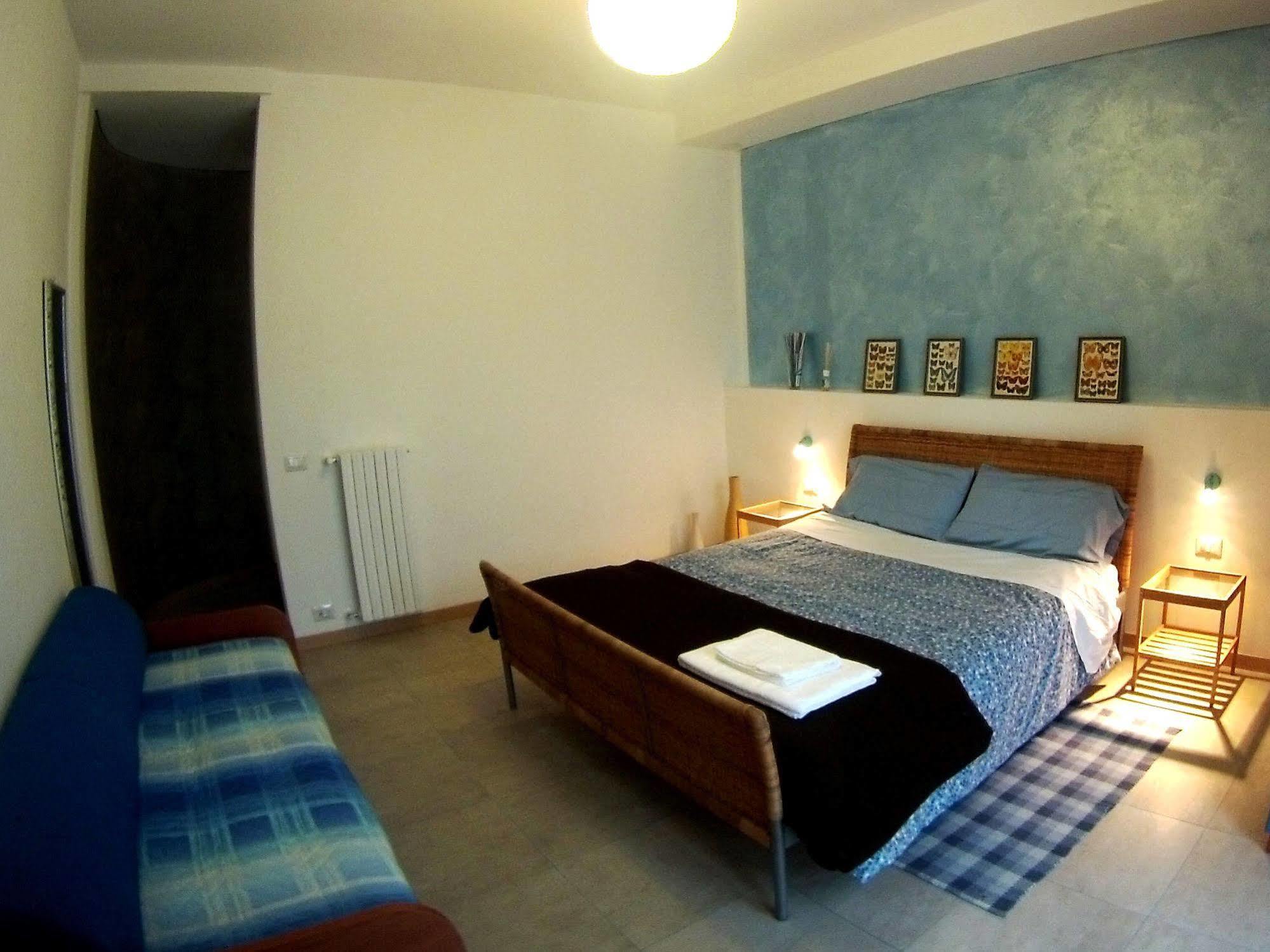 B&B Villa Monterosa Con Piscina Castronno Kültér fotó