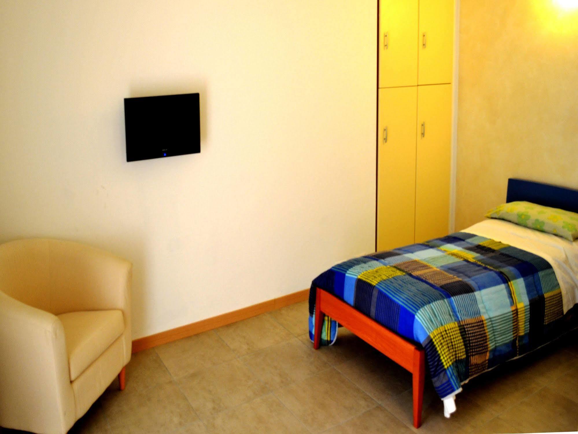 B&B Villa Monterosa Con Piscina Castronno Kültér fotó