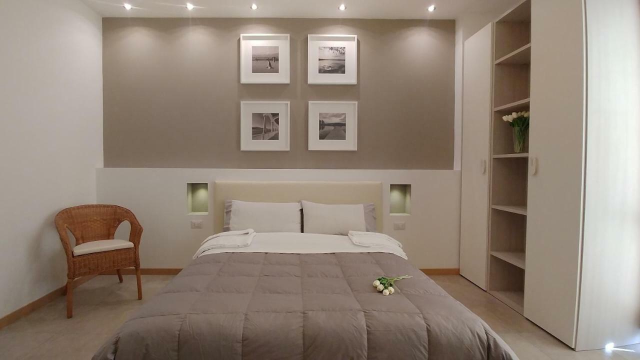 B&B Villa Monterosa Con Piscina Castronno Kültér fotó
