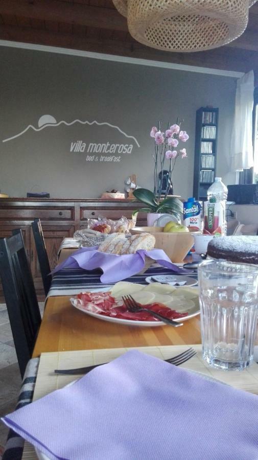 B&B Villa Monterosa Con Piscina Castronno Kültér fotó