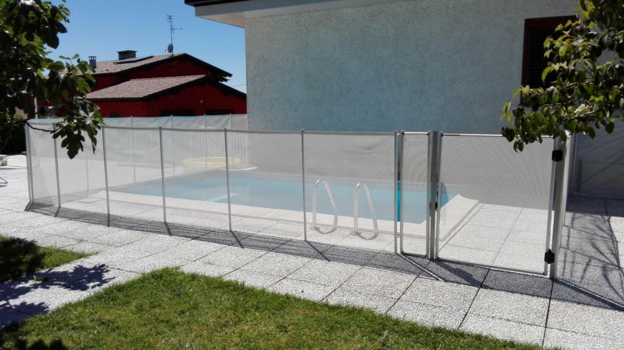 B&B Villa Monterosa Con Piscina Castronno Kültér fotó